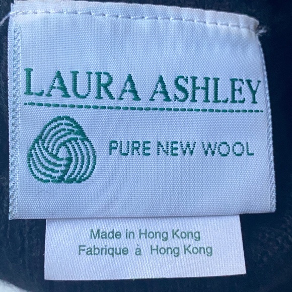 Laura Ashley Pure New Wool Knit Turtleneck Black Sweater Size 12 - Picture 7 of 12